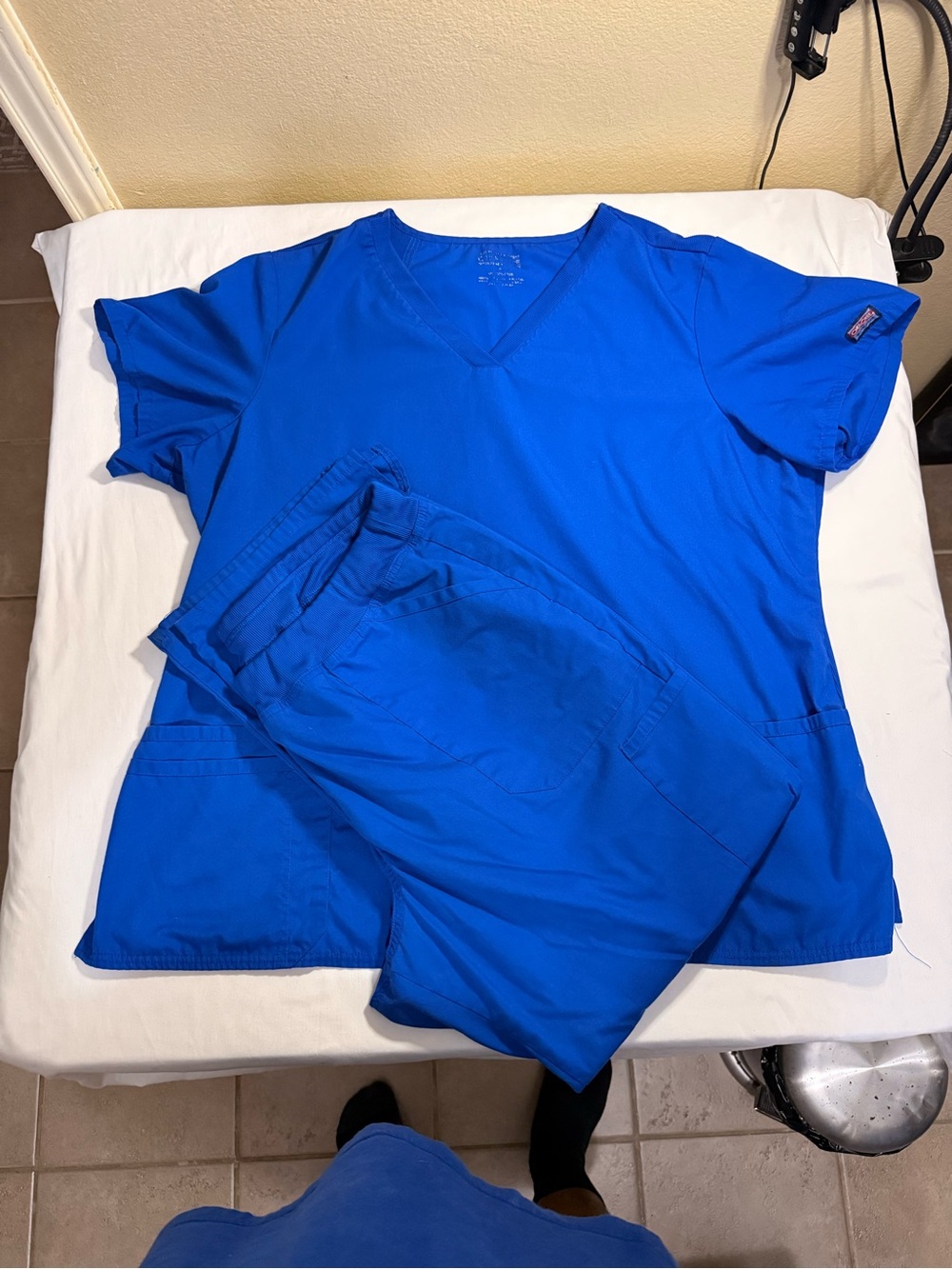 Cherokee workwear V-Neck Medical Scrub Top & Pants - Royal Blue